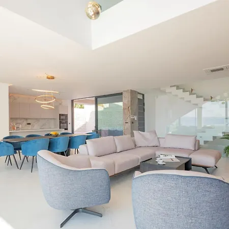 Lovely Home In Brela With Sauna *