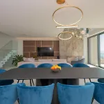 5 Bedroom Cozy In