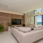5 Bedroom Cozy In * 布雷拉