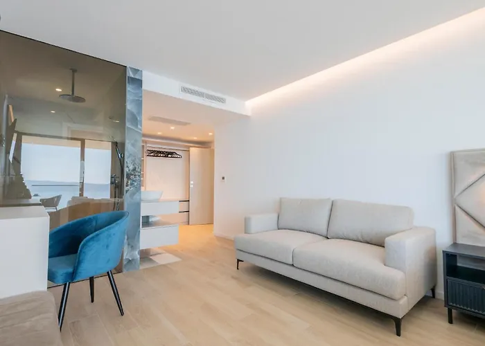 5 Bedroom Cozy In *